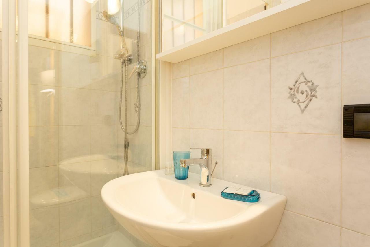 The Best Rent - Cozy Studio Apartment In Milan Downtown Eksteriør bilde